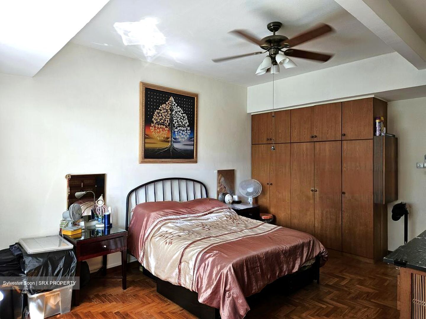 Flora Road (D17), Terrace #463039041